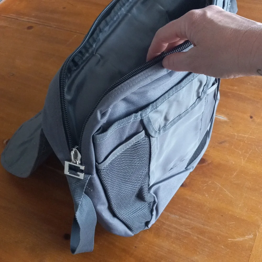 Gray Guess Messenger Laptop School Bag